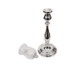 Candeliere con Frangivento in Argento